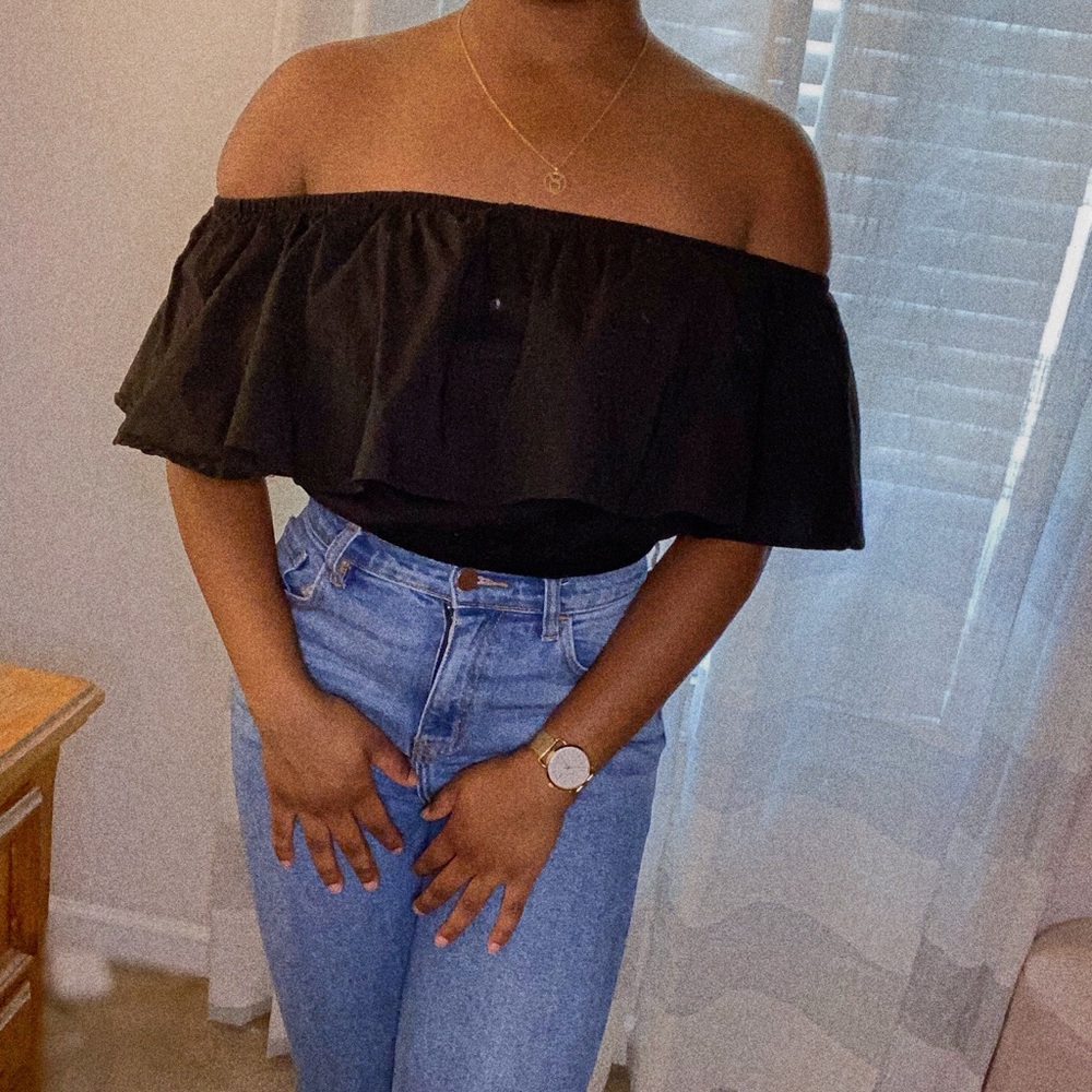 Off-the-shoulder Flounce Shirt